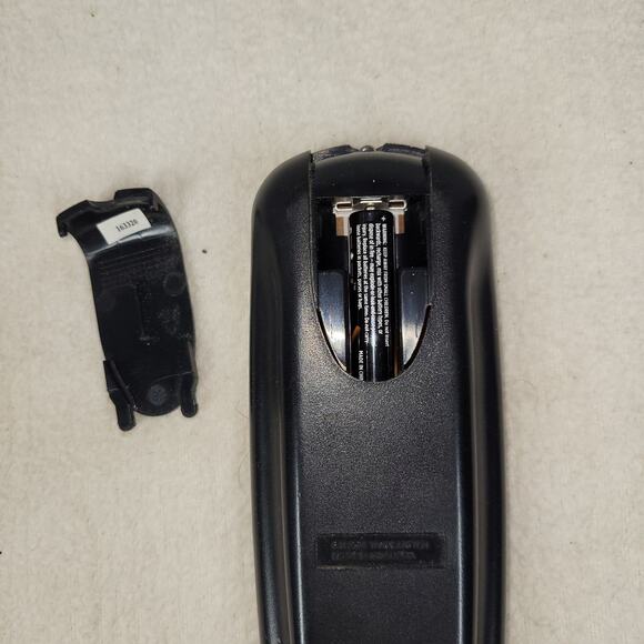 VTG GE 13TVR62 2000 13 Retro Gaming TV VCR Combo Remote Only Tested & Working - Picture 4 of 4